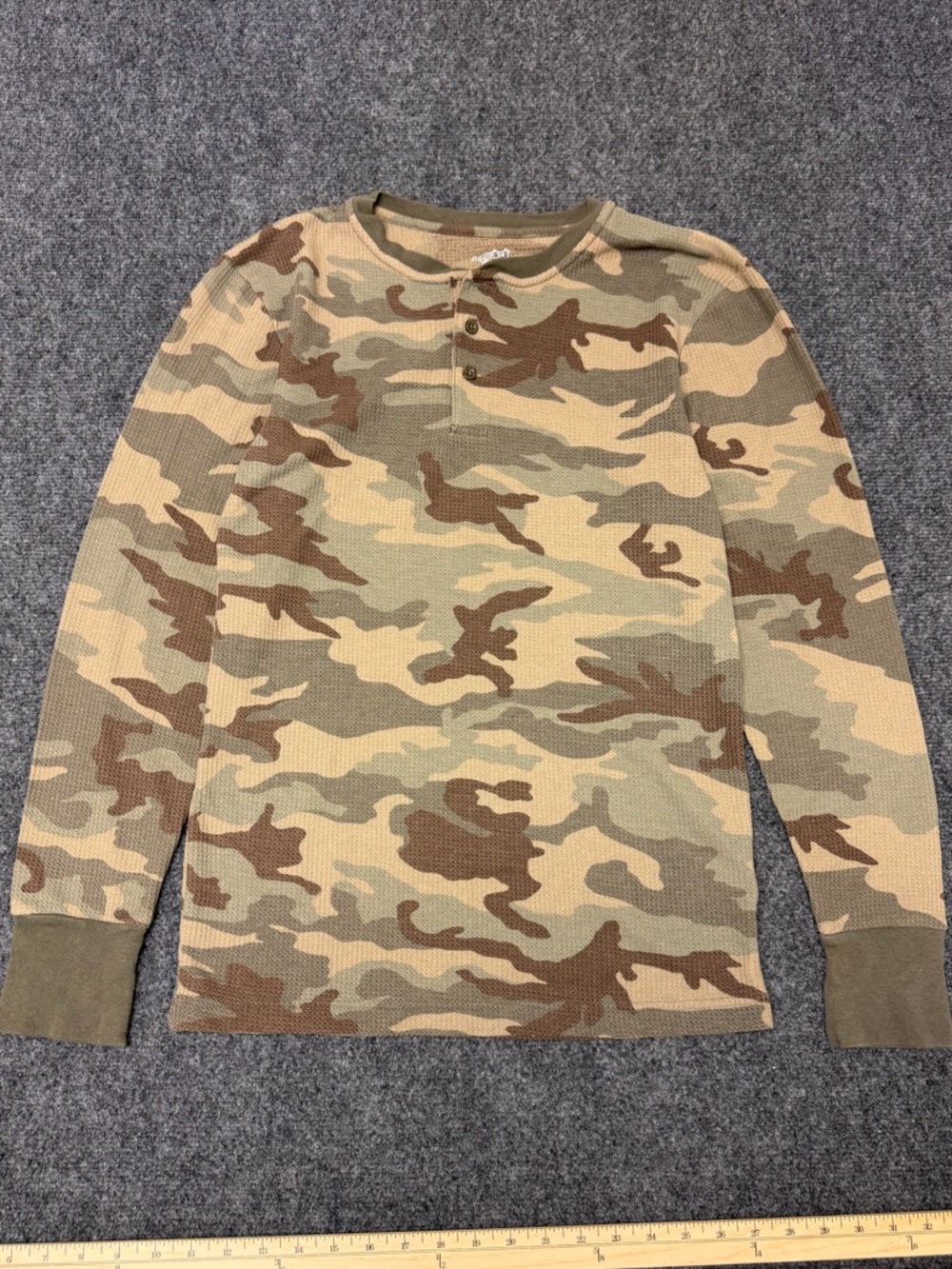 Joe Boxer Camo Thermal Henley in Green and Brown